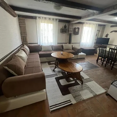 Vikendica Devojacki Bunar F&n Gila Tatil Evi